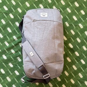 Osprey Light Gray Duffel Bag